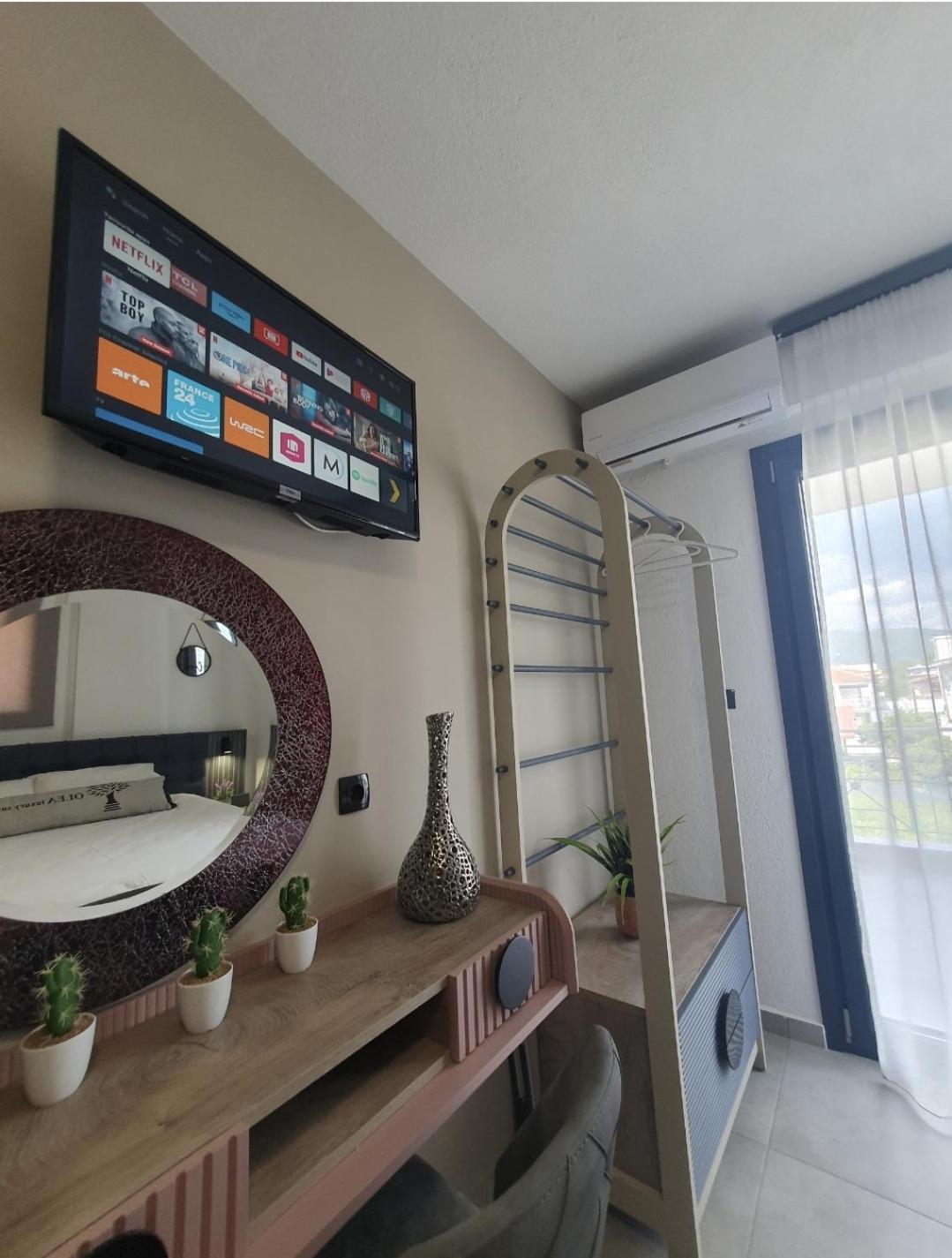 Olea Luxury Suites Asproválta Luaran gambar